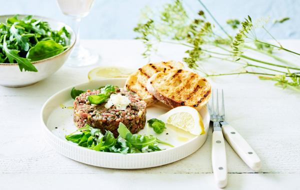 Steak tartaar, biefstuk, Italiaans, grootmoeders keuken, diner, parmezaanse kaas, spar.be