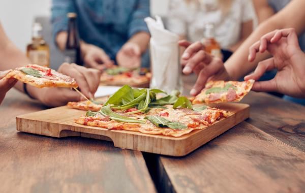pizza, party, pizzadeeg, pizzasaus, italiaans, beleg, comfort food, foodie, spar.be