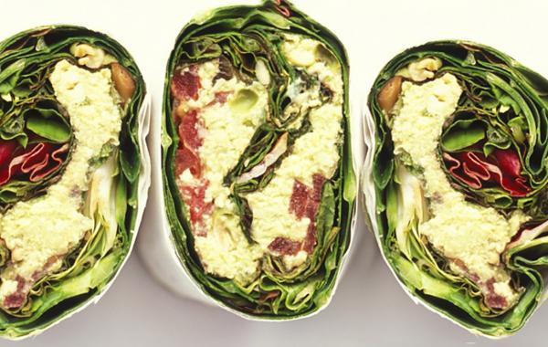 Snijbietrolletjes, snijbiet, couscous, trostomaat, veggie, vegetarisch, lente-ui, pijnboompitten, wrap, tortilla, groentewrap