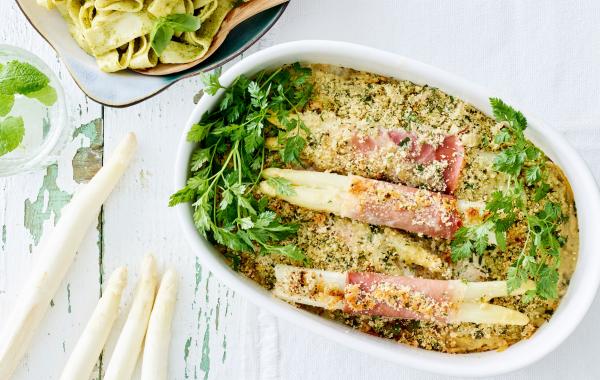 Asperges, aspergetijd, pesto, pasta, Italiaans, Zuiders, gandaham, papardelle, spar.be