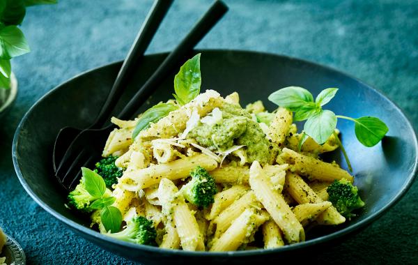 pasta, broccoli, saus, ansjovis, vis, Italiaans, hartig, spar.be