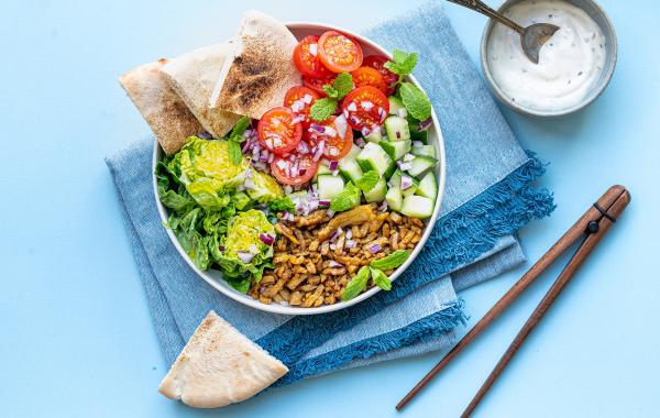 gyros, pita, broodje, bowl, pitabowl, looksaus, saus, tomaatjes, lunch, powerfood, spar.be
