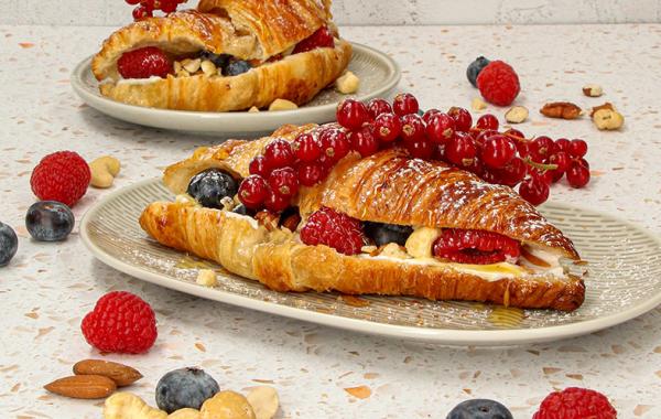 croissant, yoghurt, Griekse yoghurt, rood fruit, besjes, bosbessen, spar.be