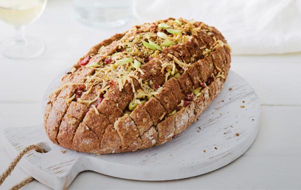 Knoflook, brood, broodje, barbecue, kaas, spek, knoflookbrood, foodie, spar.be